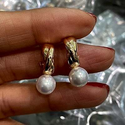 Rox Halkada İnci Küpe - by Eda Çetin